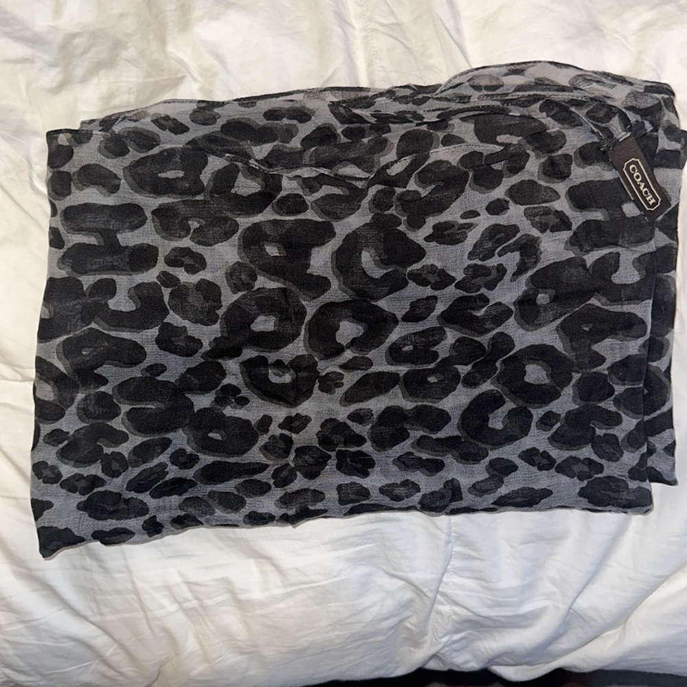 Coach infinity scarf - Picture 2 of 5